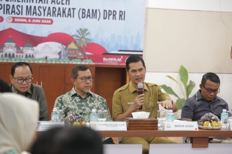 Sekda Aceh, M. Nasir, menerima kunjungan kerja Badan Aspirasi Masyarakat (BAM) DPR RI di Ruang Potensi Daerah I Sekretariat Daerah Aceh, Senin (8/6/2026).